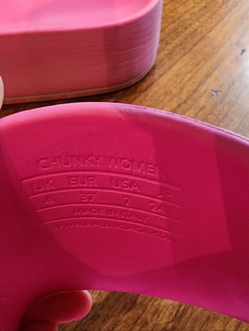 Balenciaga Pink Chunky Rubber Pool Slide Sandals Size 7 - Picture 10 of 10